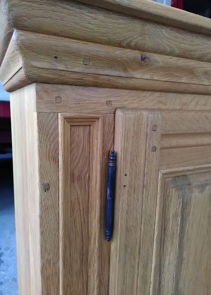 Antike große Vitrine